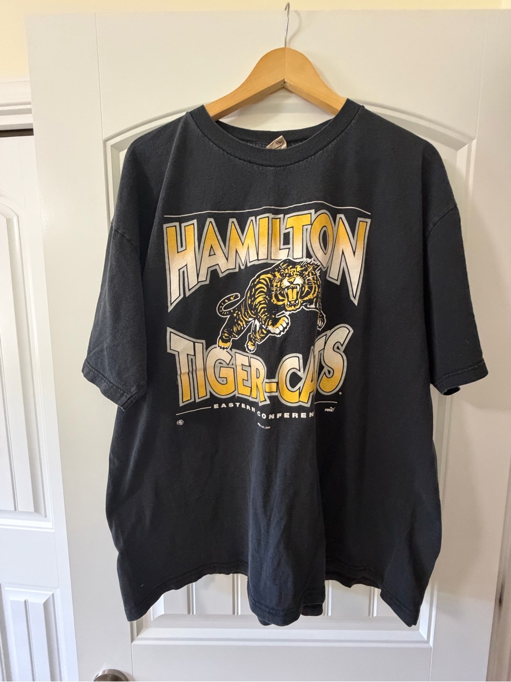 Vintage 2000 Hamilton Tiger Cats Tshirt size XL